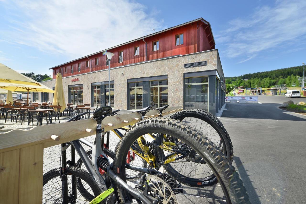 Hotel Element Lipno nad Vltavou Exteriör bild