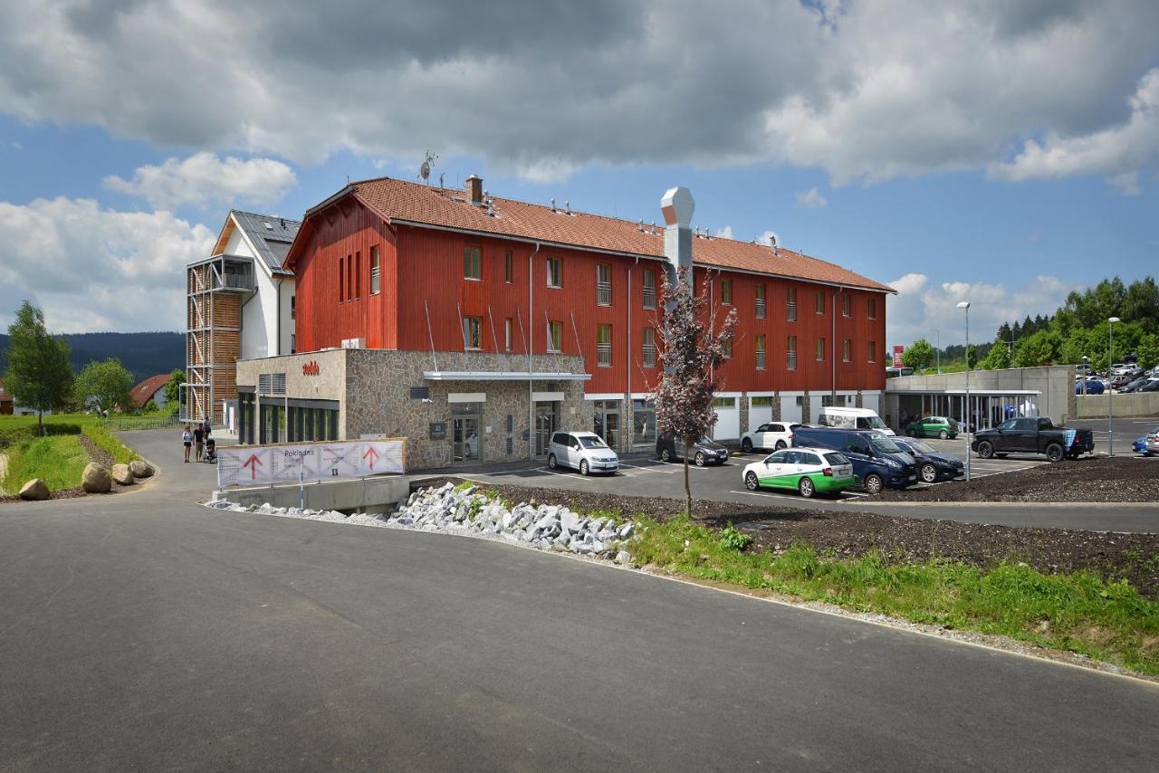 Hotel Element Lipno nad Vltavou Exteriör bild