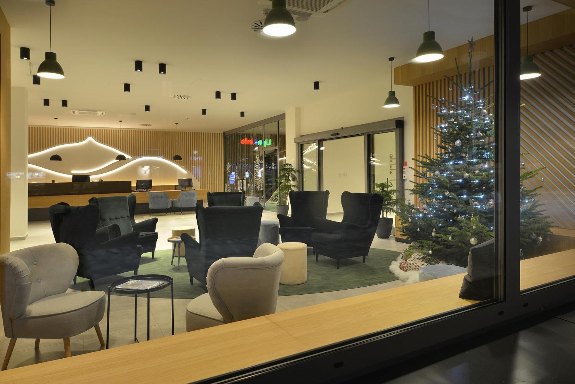 Hotel Element Lipno nad Vltavou Exteriör bild