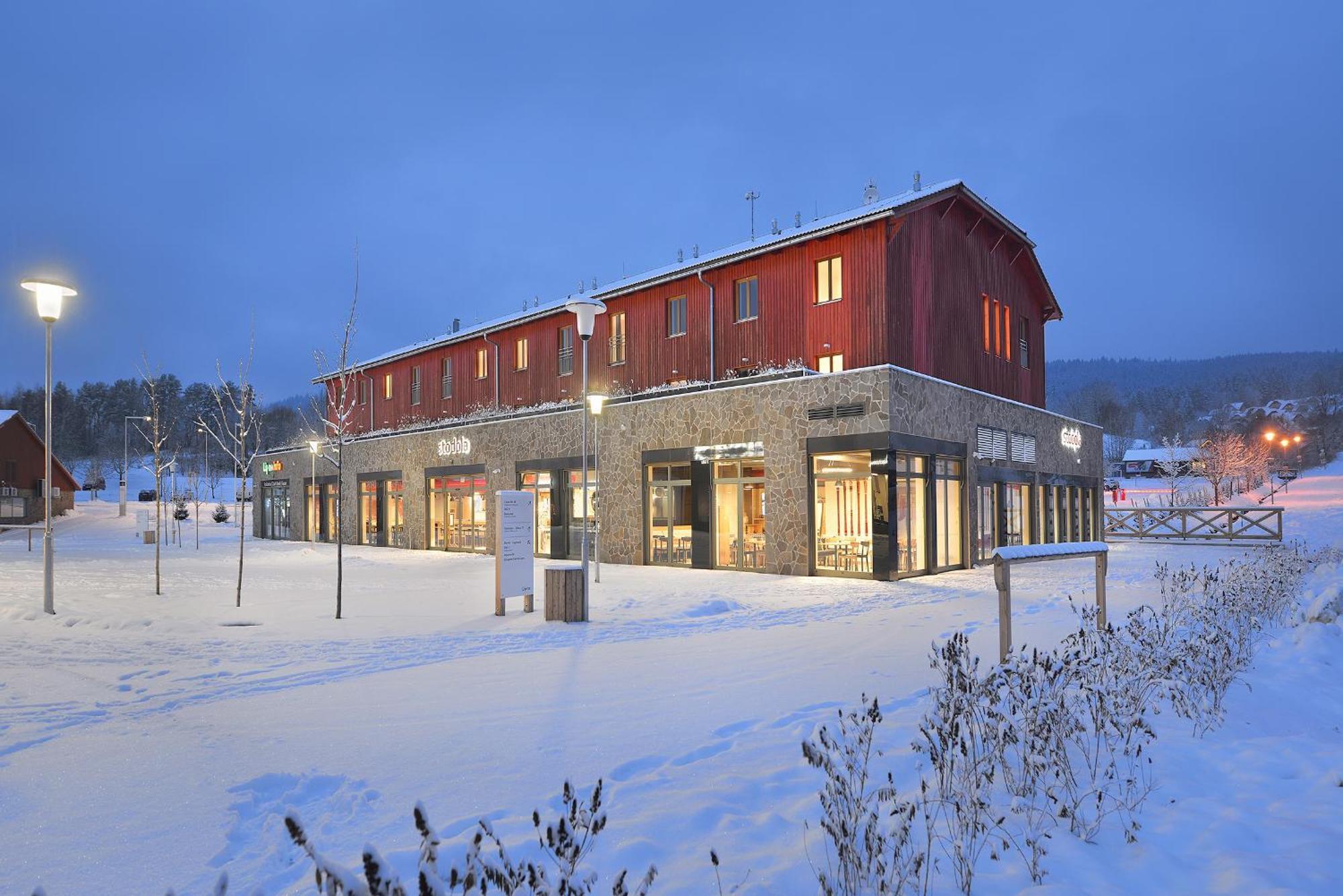 Hotel Element Lipno nad Vltavou Exteriör bild